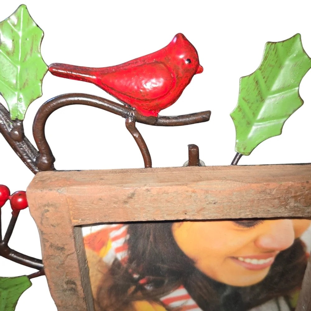 Cracker Barrel Cardinal Red Bird & Holly Hanging‎ 4X4 Frame & Stand 11